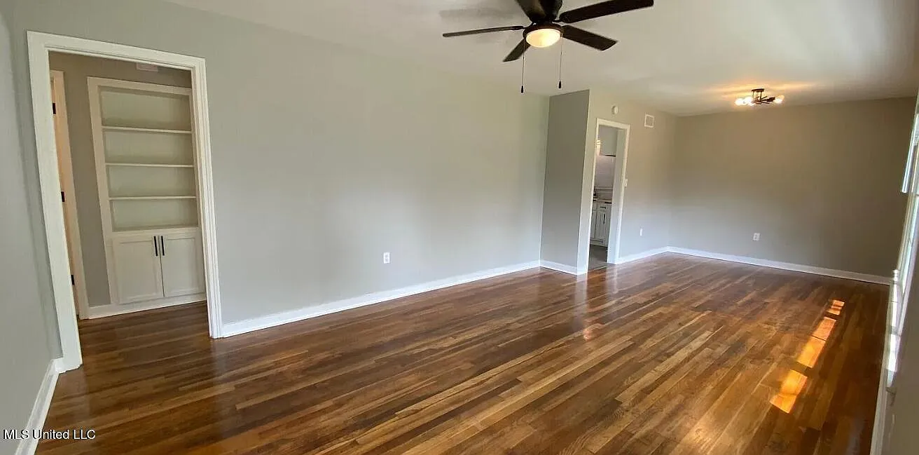 3 bed, 2.0 bath, 1145 sqft, $1,500 — Photo 4