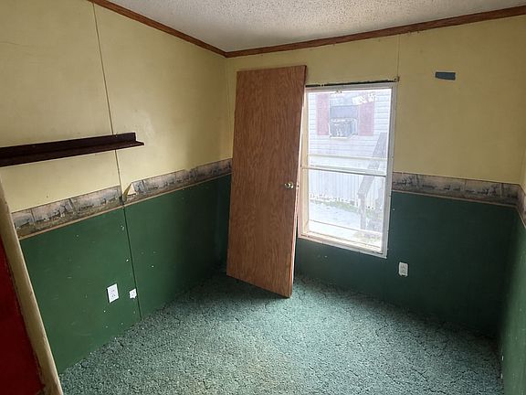 3rd image of 11 Jacob Ln #11