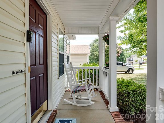 3rd image of 9406 Golden Pond Dr