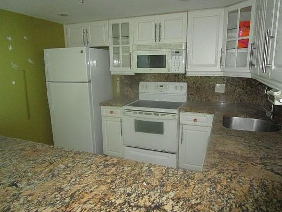 2nd image of 2829 Indian Creek Drive #706