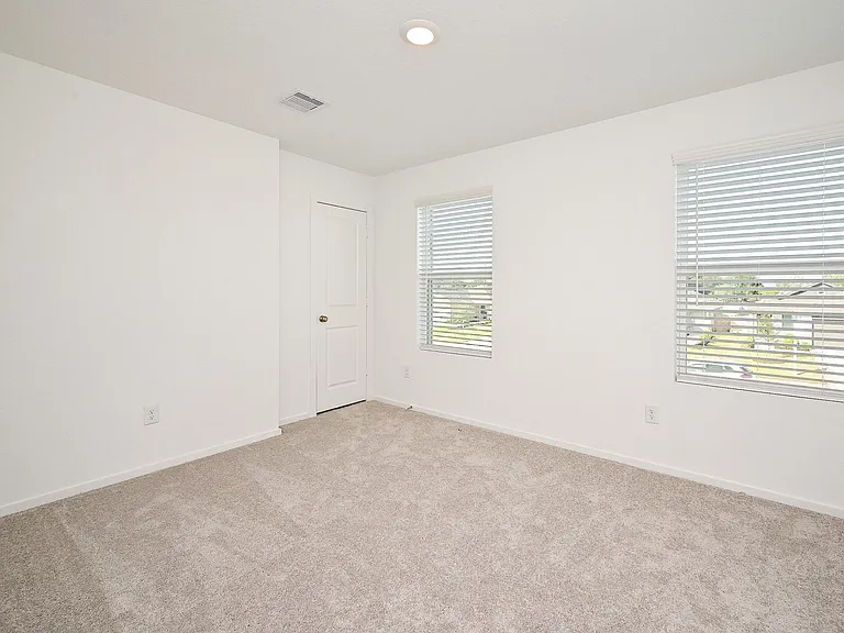 6818 Flowering Ginger Ln — Photo 34