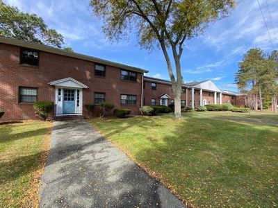 74 Renwick Rd APT A, Wakefield, MA, 01880