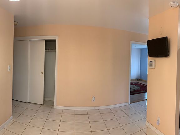 3rd image of 4590 Houndshaven Way
