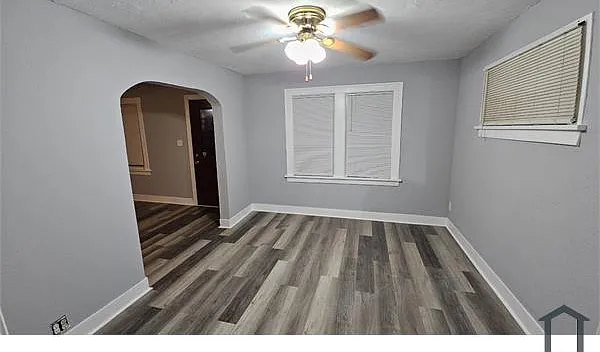 10017 Sandusky Ave — Photo 5