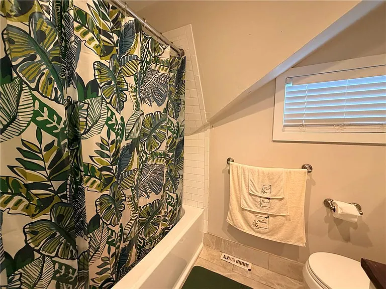 412 Bellevue Ave #9 — Photo 22