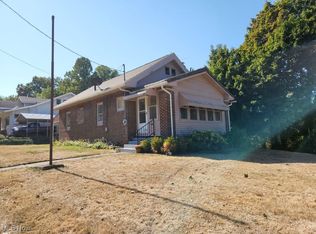 1792 Malasia Rd, Akron, OH 44305