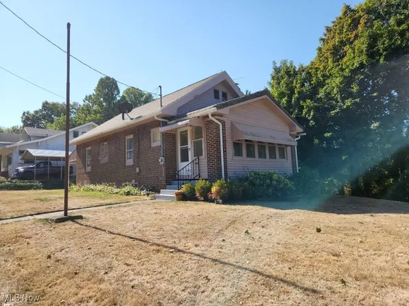 1792 Malasia Rd, Akron, OH 44305