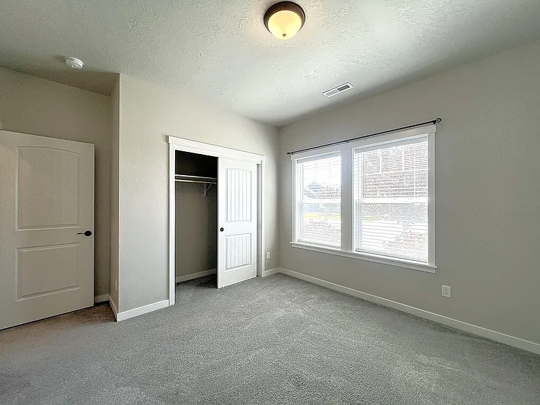 15136 N Fishing Creek Ave — Photo 8