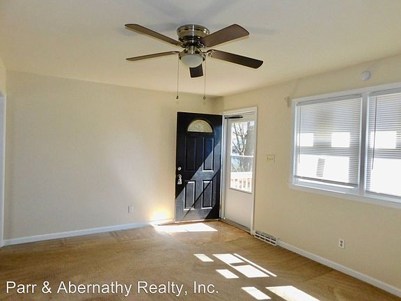5th image of 3715 White Oak Dr