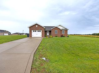 128 Scenic Hill Dr, Lebanon, KY 40033