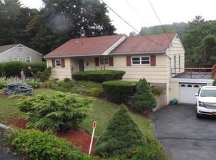 23 Hazelton Cir, Briarcliff Manor, NY 10510