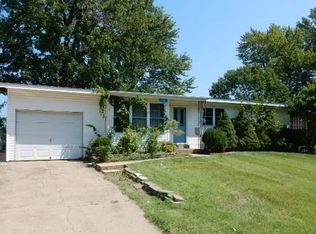 1965 Flamingo Dr, Florissant, MO