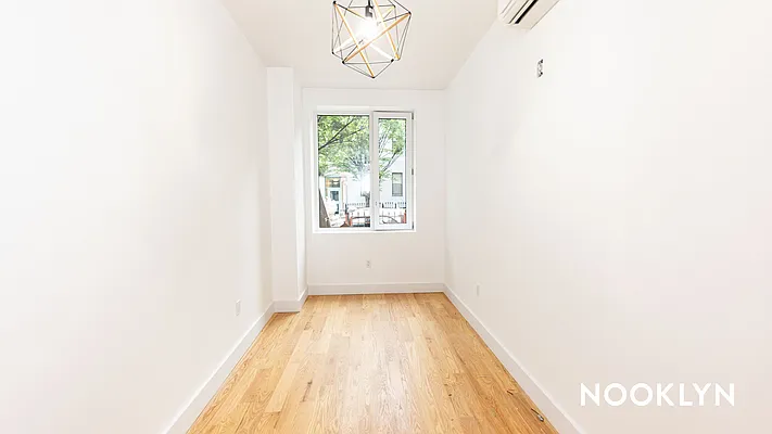 Rented by Nooklyn NYC LLC | media 22