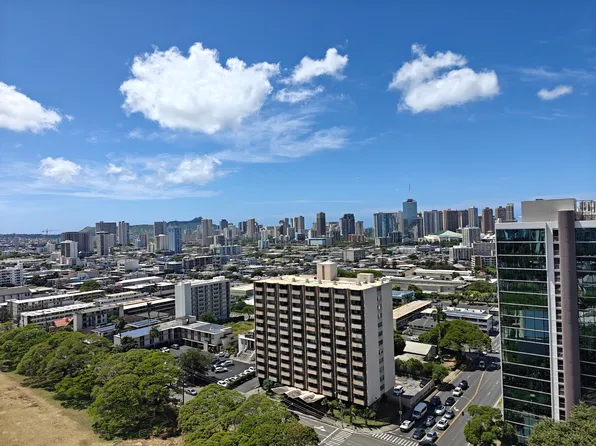 1212 Punahou St, Honolulu, HI