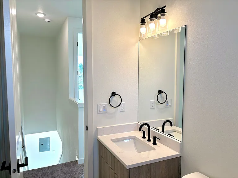 7582 N Alma Ave — Photo 9