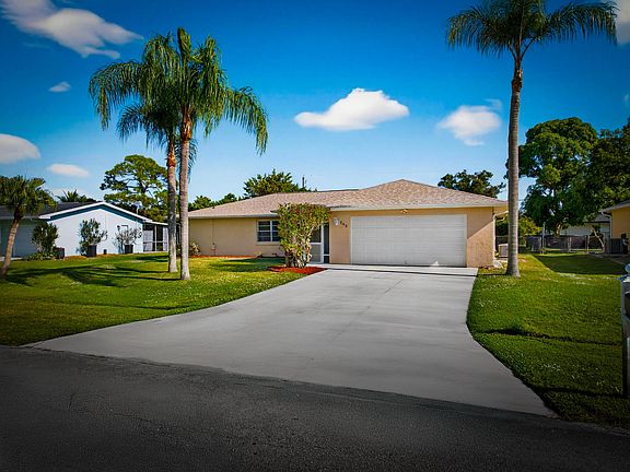 3rd image of 649 SE Clifton Lane