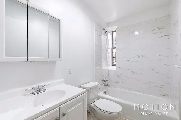 Rented by MOTION New York | media 8