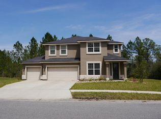 11869 Carson Lake Dr W, Jacksonville, FL 32221