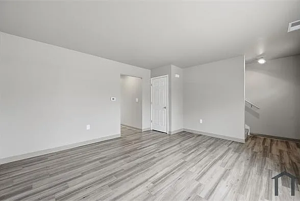 1517 Avenue A #2 — Photo 9