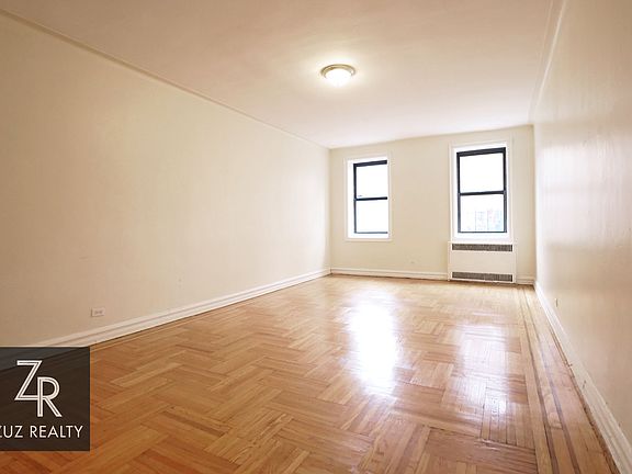 2nd image of 45 Hawthorne St #Cc4