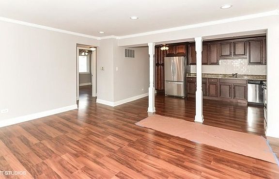 3rd image of 7121 Laverne Ln #3A