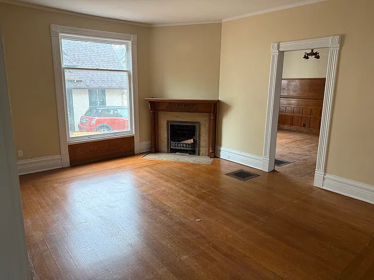 505 Lyon St NE #1 — Photo 3