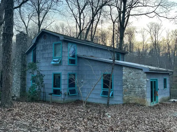 1235 Voelker Dr NE, Corydon, IN 47112