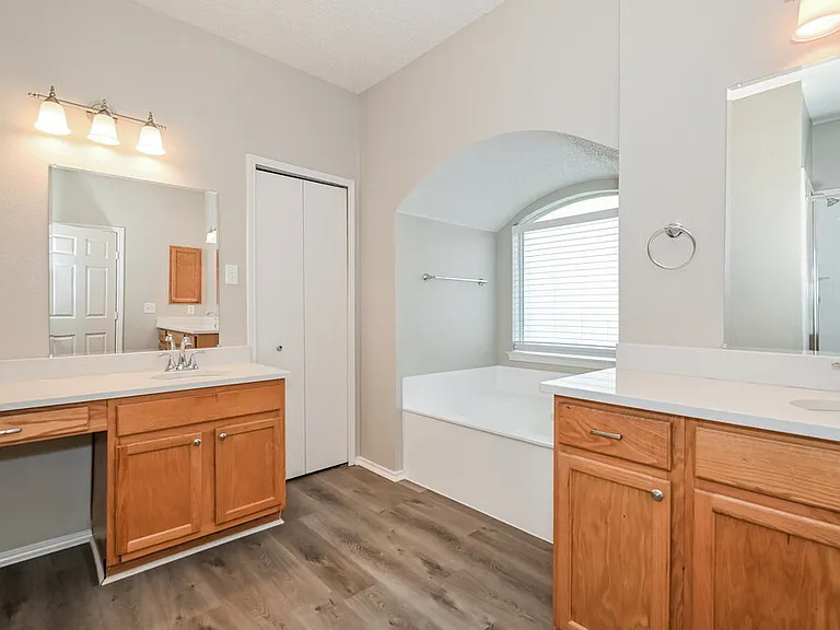 5717 San Marino Dr — Photo 11
