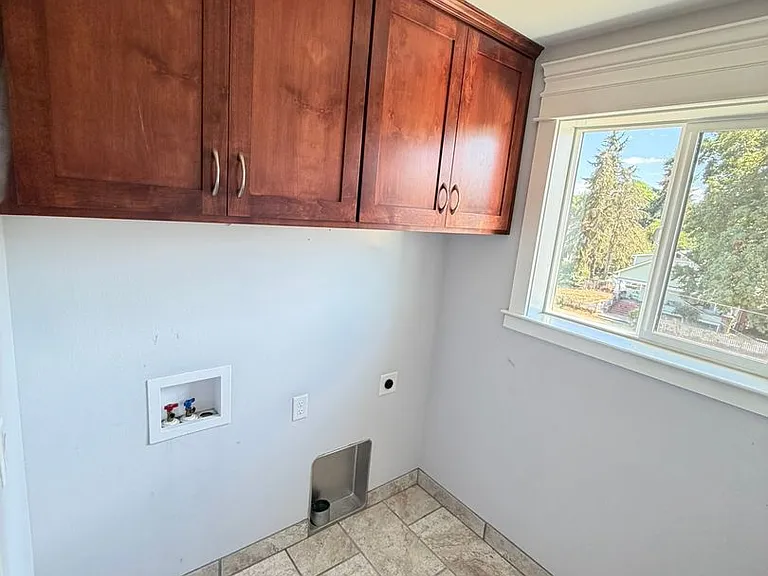 103 W Bishop Way — Photo 16