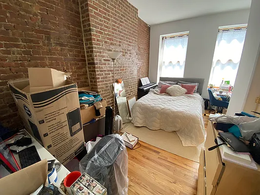 Rented by J PRESTON AND ASSOCIATES INC | media 14