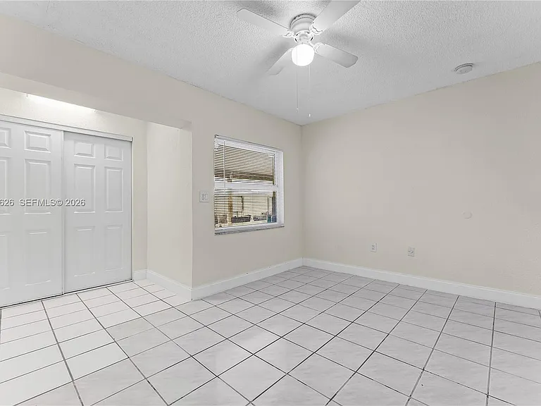 12622 SW 211th Ter — Photo 6