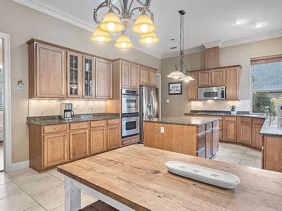 2nd image of 616 Tanager Dr