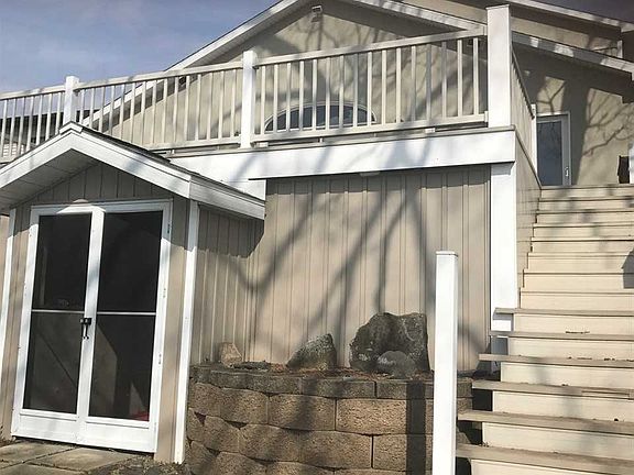 3rd image of 27234 Oak Dr