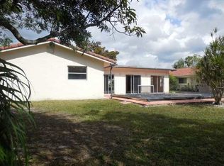 10906 NW 41st Dr, Coral Springs, FL 33065