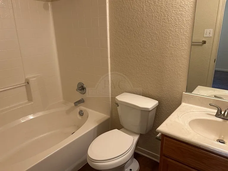 1600 Dugger Cir #A-C — Photo 11