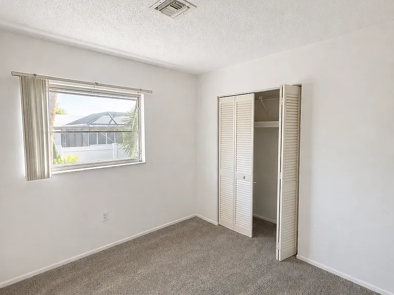 406 Albee Rd W #8 — Photo 7