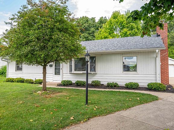 2nd image of 104 Cranewood Dr
