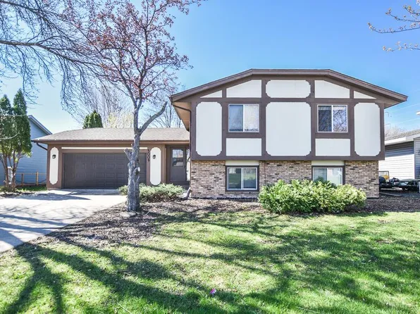 3009 84th Ave N, Brooklyn Park, MN 55444