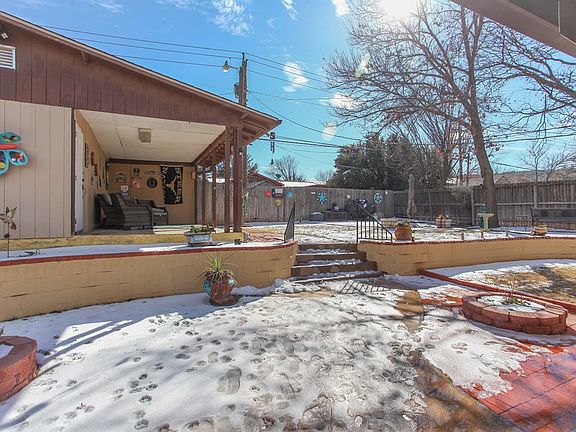 2nd image of 107 Canyon Dr