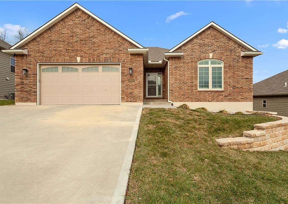 1st image of 19030 E Nineteen Saint Ct S