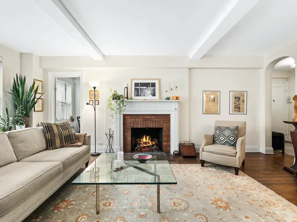 433 East 51st Street image 1 of 11