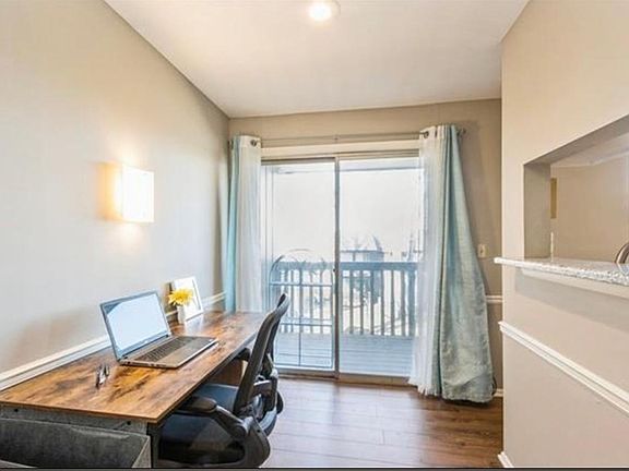 5th image of 460 W 104th St Unit D