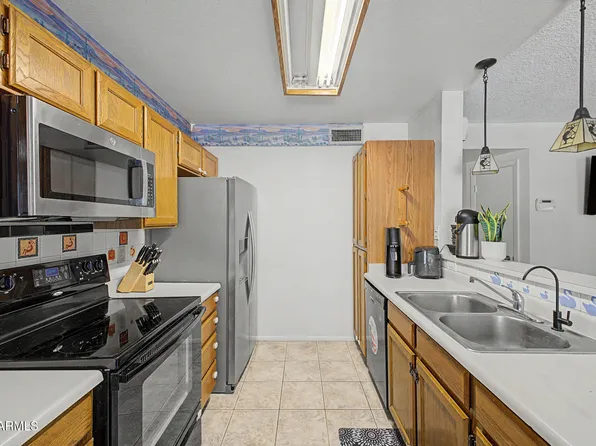 255 S KYRENE Road #117, Chandler, AZ 85226