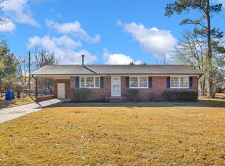 7533 Cliffbourne Dr, Fayetteville, NC 28303