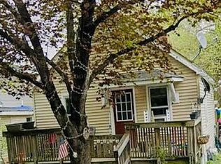 1024 2nd Ave, Troy, NY 12182