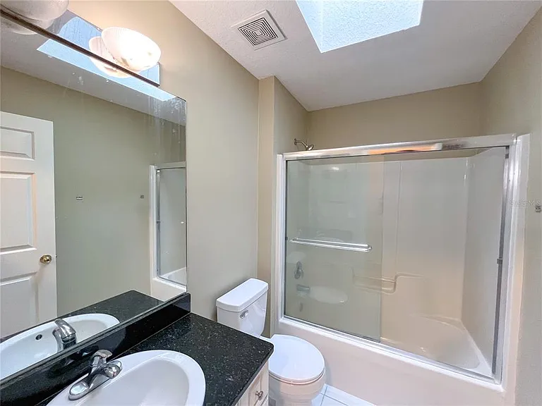 8414 SW 66th Ln — Photo 8