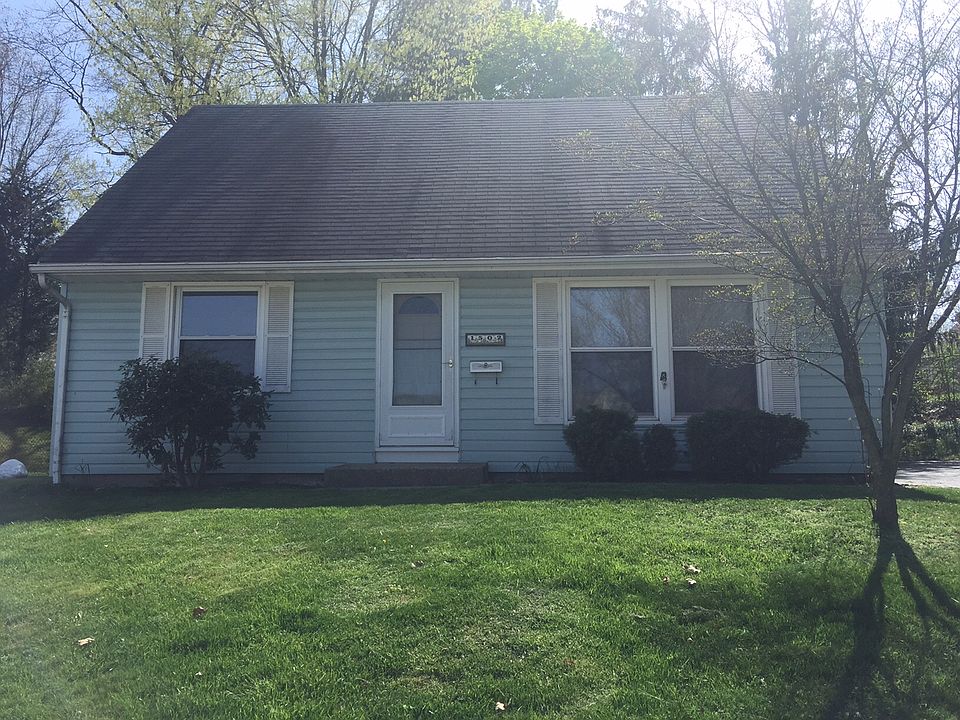 1st image of 1502 Beechwood Cir