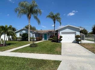 6579 Country Wood Way, Delray Beach, FL 33484