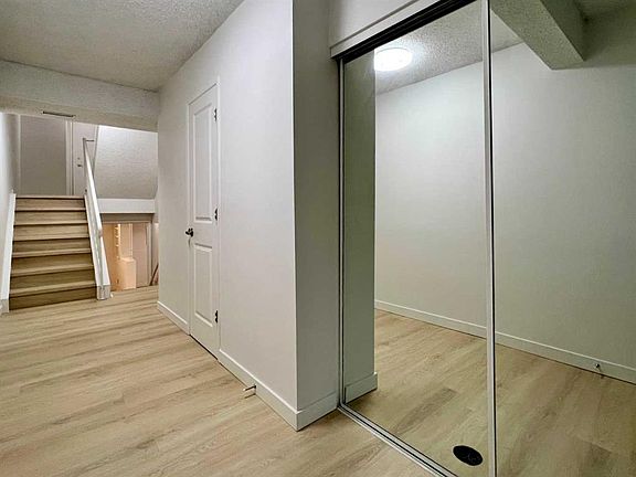 5th image of 58 W Canterbury Gdns SW