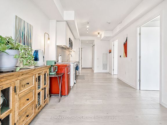 4th image of 48 Power St #1702
